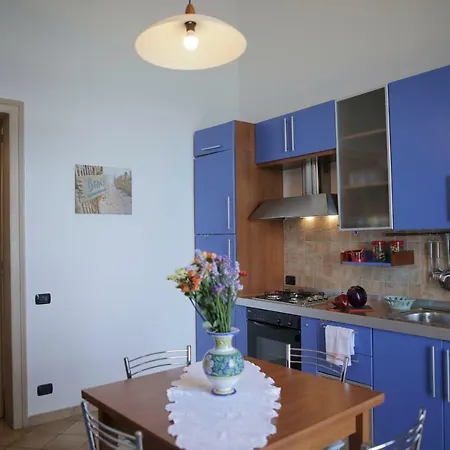 アパート Costabella