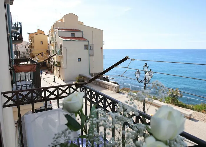 Costabella 아파트 체팔루